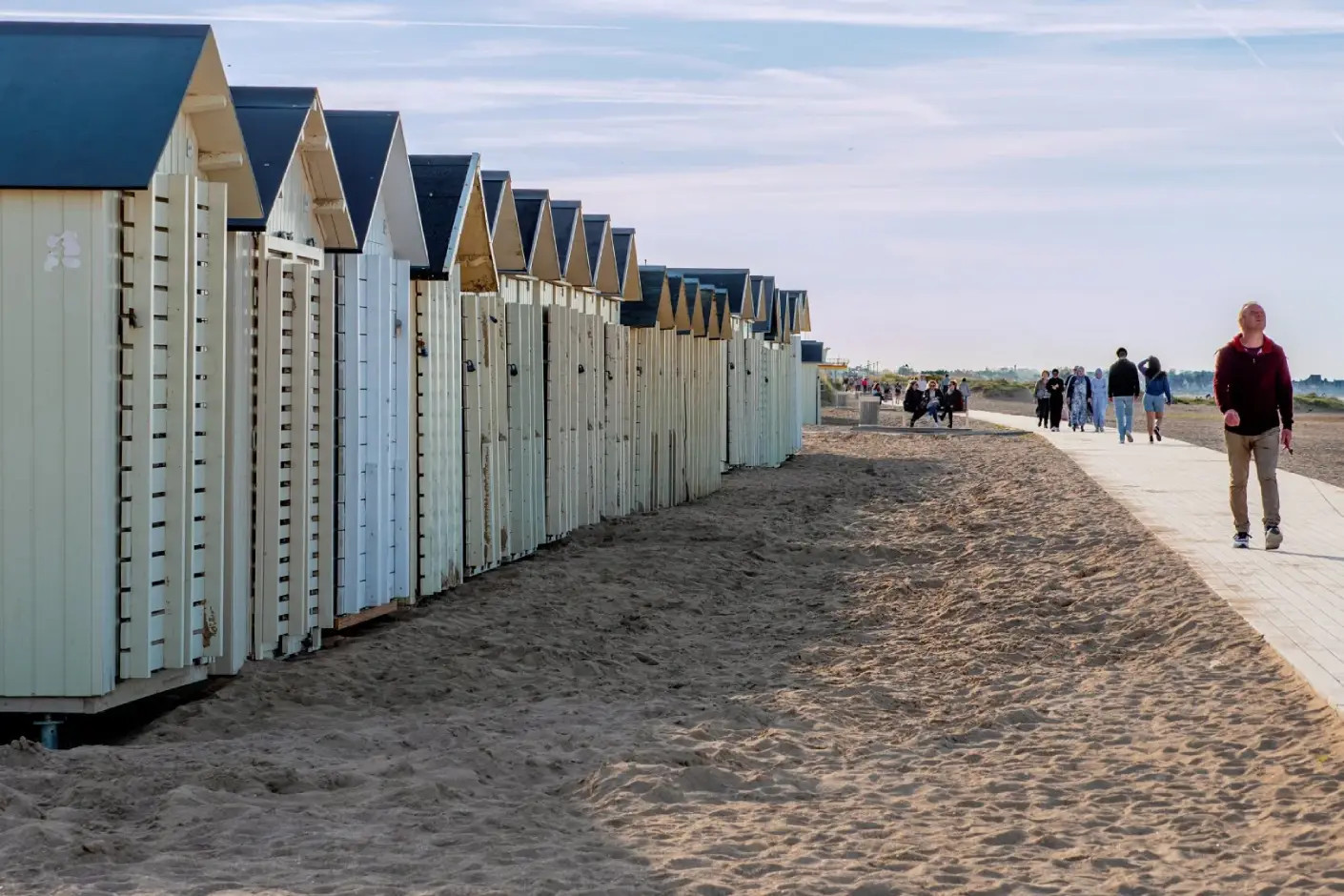 Découvrez la plage de Ouistreham, un joyau de la côte fleurie